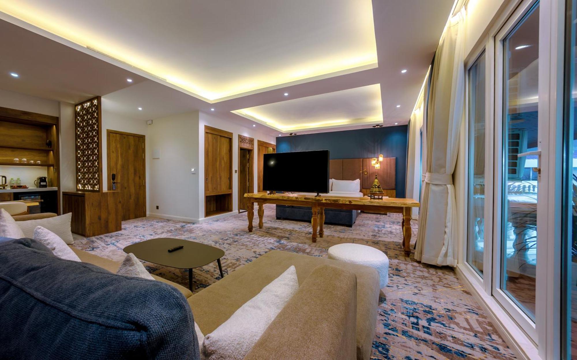 Queenco Hotel & Casino Sihanoukville Eksteriør billede